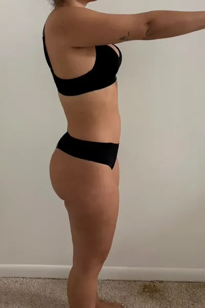 Isabella hoy, tras bajar grasa y ganar músculo